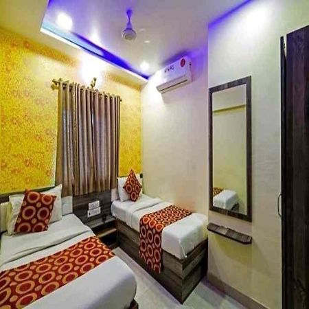 Hotel New Sarah Inn, Andheri West Mumbai Eksteriør bilde