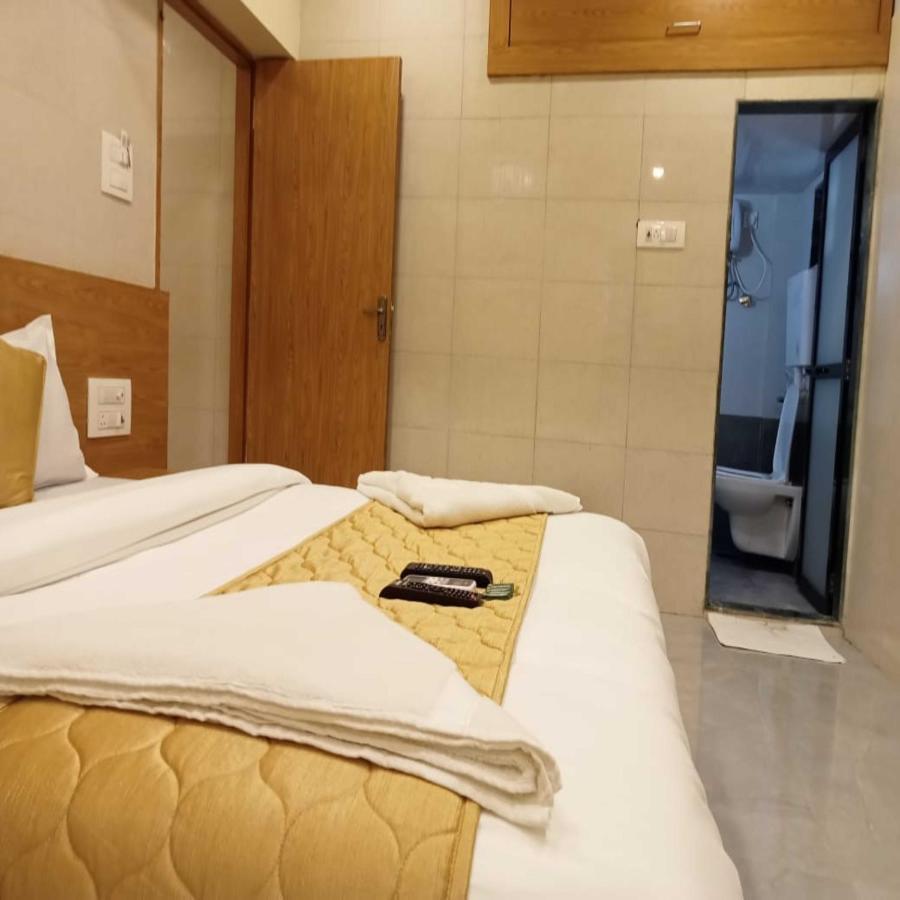 Hotel New Sarah Inn, Andheri West Mumbai Eksteriør bilde