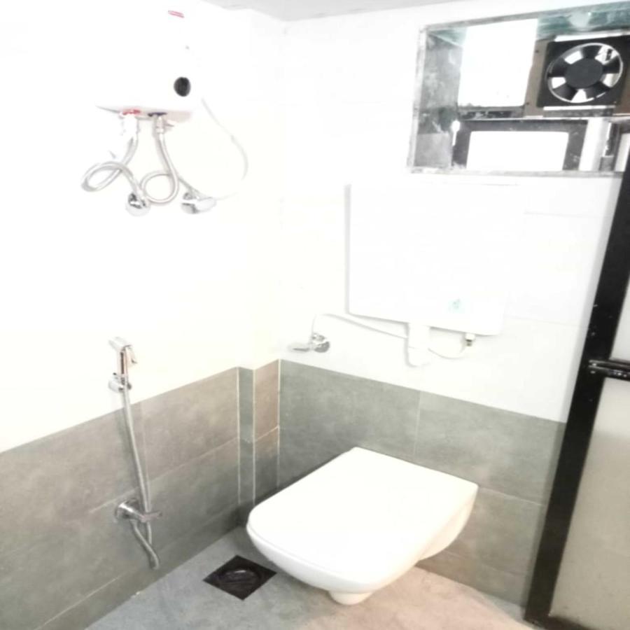 Hotel New Sarah Inn, Andheri West Mumbai Eksteriør bilde