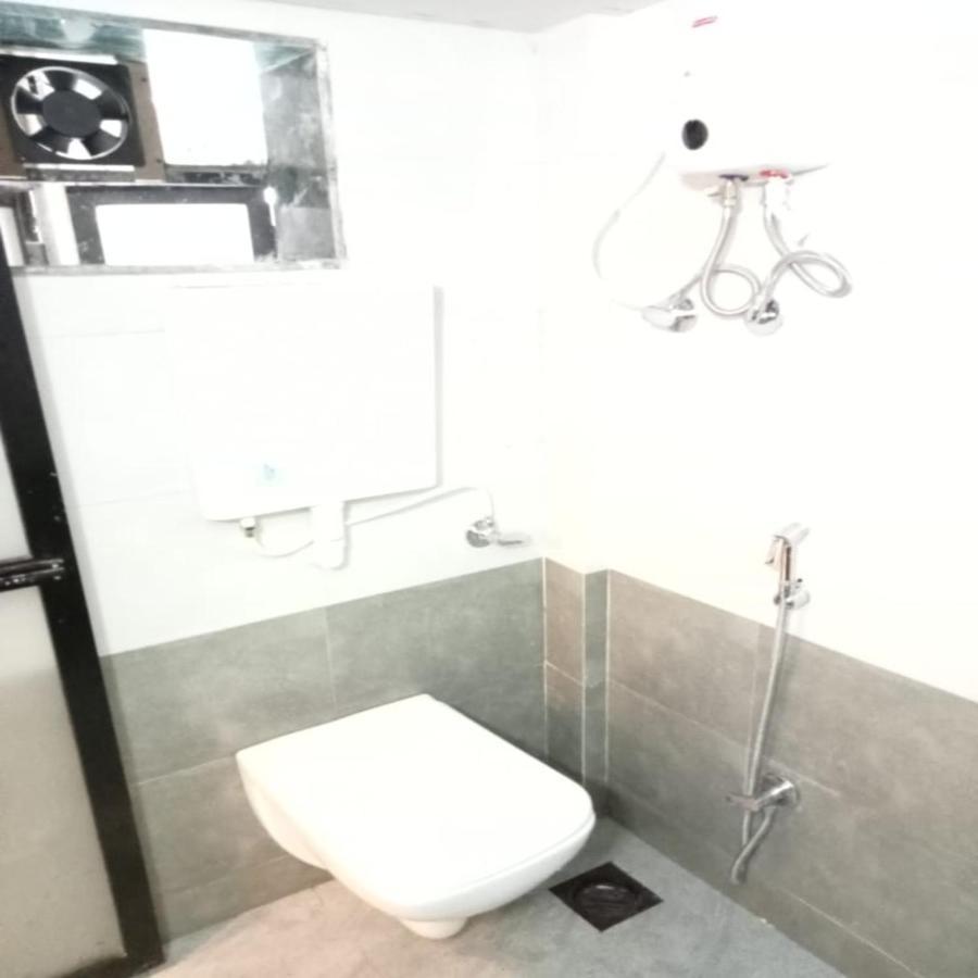 Hotel New Sarah Inn, Andheri West Mumbai Eksteriør bilde