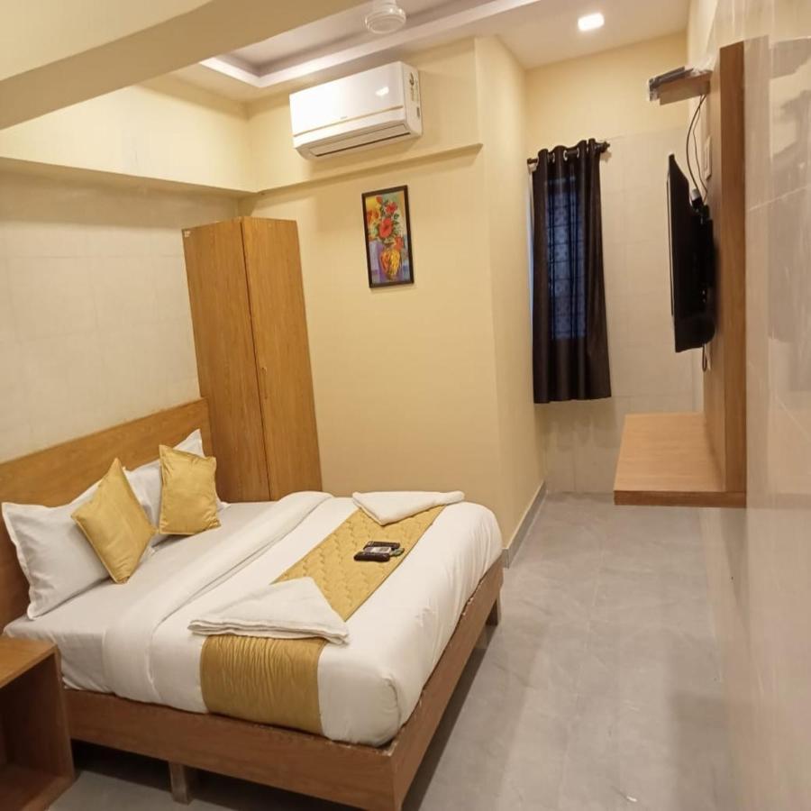 Hotel New Sarah Inn, Andheri West Mumbai Eksteriør bilde